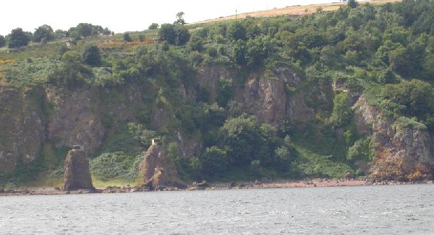 Gun emplacements near on the Entry to Cromarty